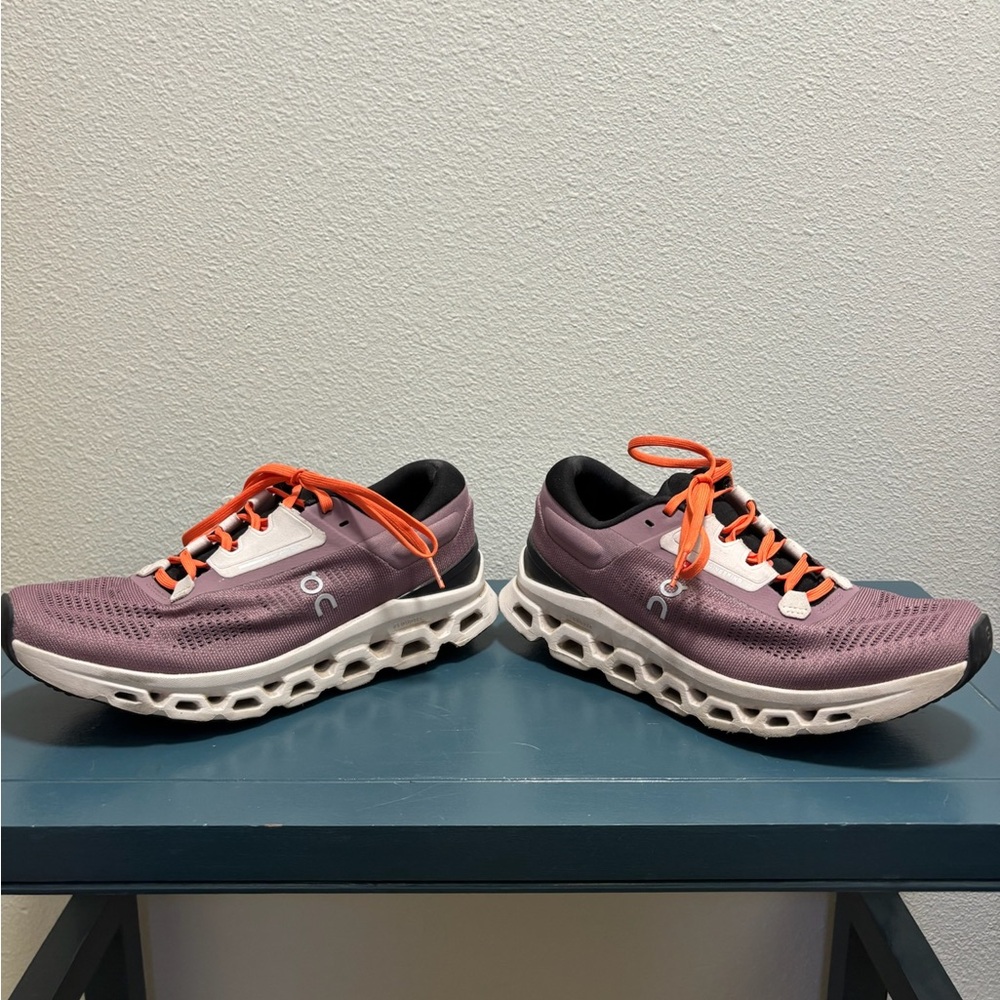 On Cloudstratus 3 sz 8